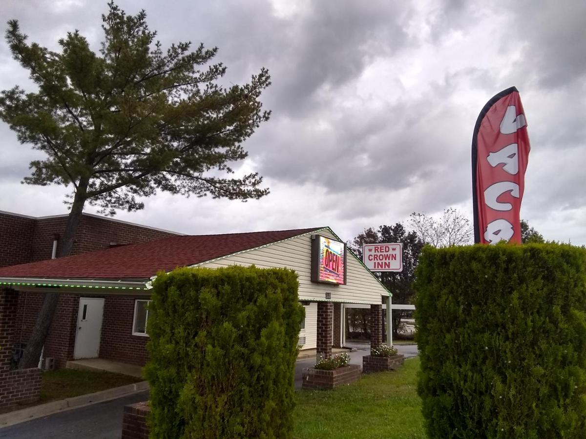 Red Crown Inn Laurel Bagian luar foto