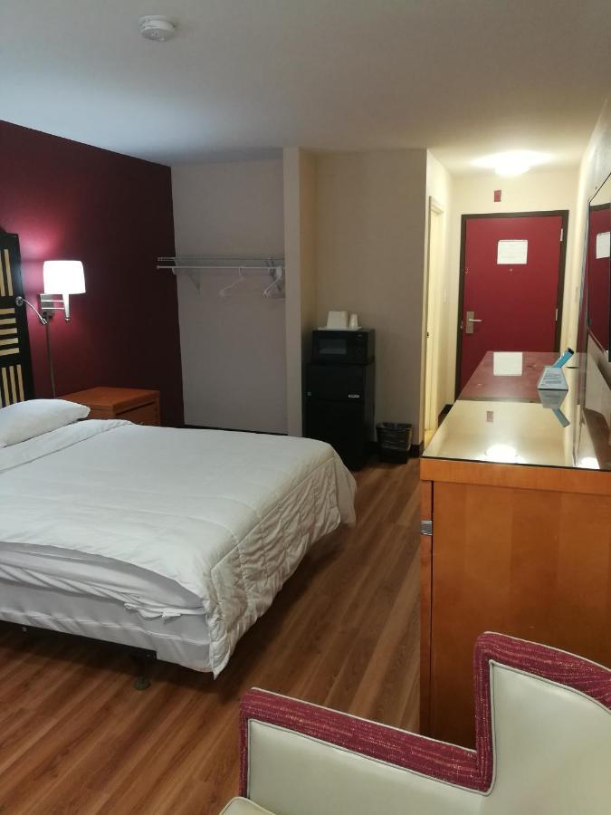 Red Crown Inn Laurel Bagian luar foto